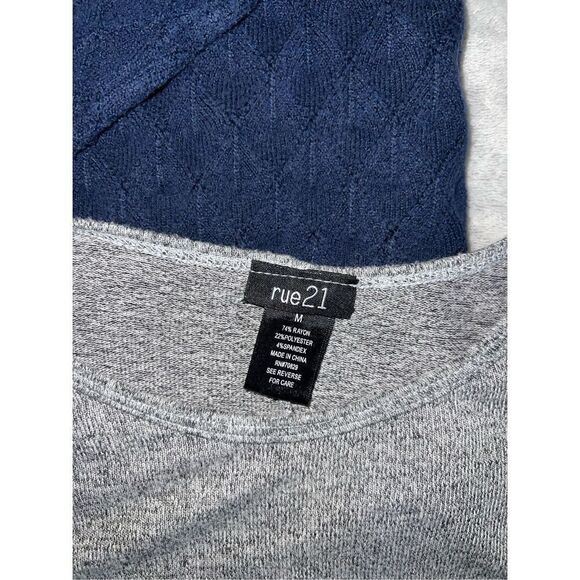 Women’s LOT OF 3 Tops Blouses medium - Picture 6 of 6